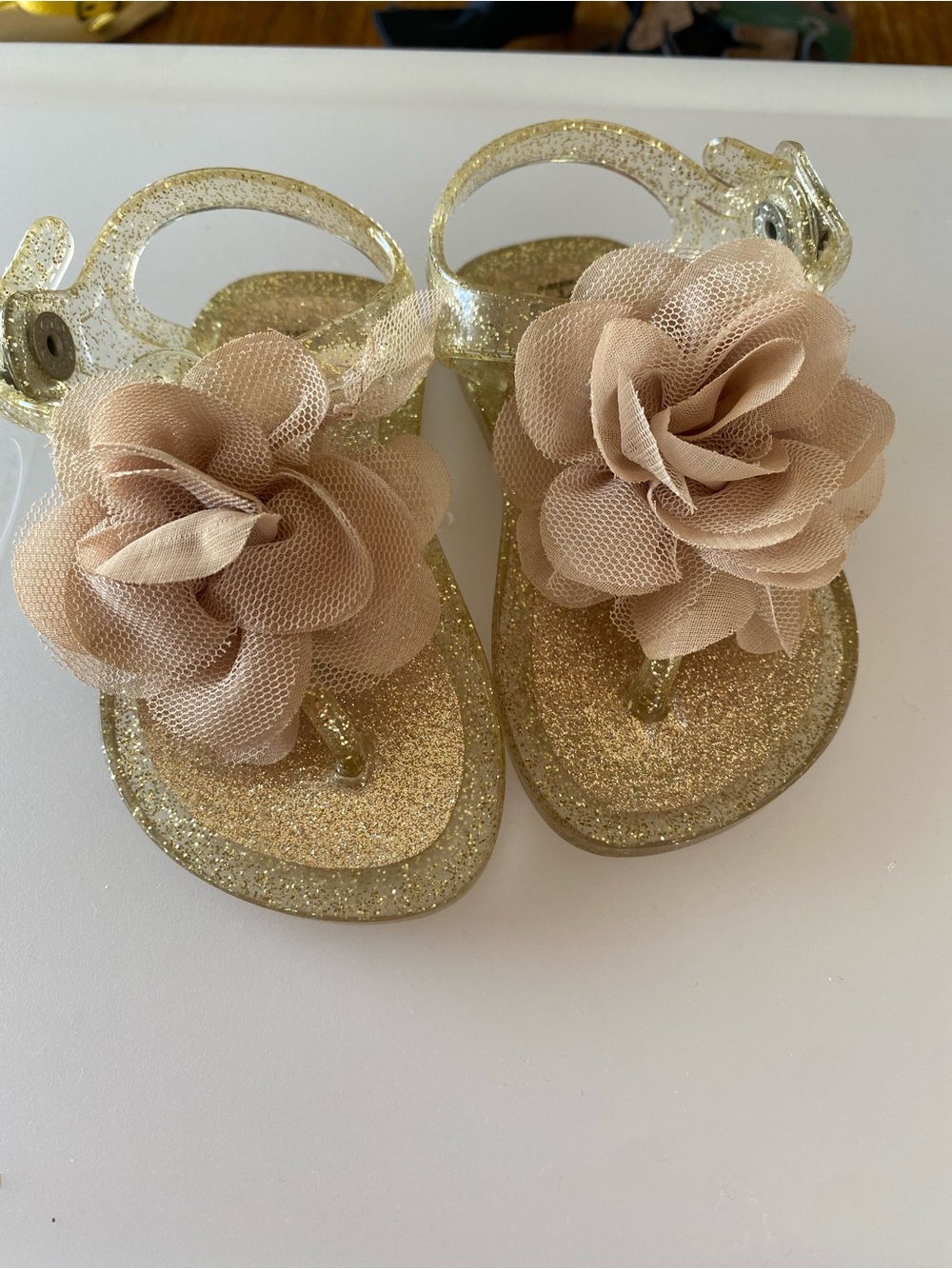 Gold Glitter Floral Jelly Sandals - Kids